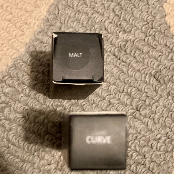 Laritzy Lip Bundle - Picture 2 of 4